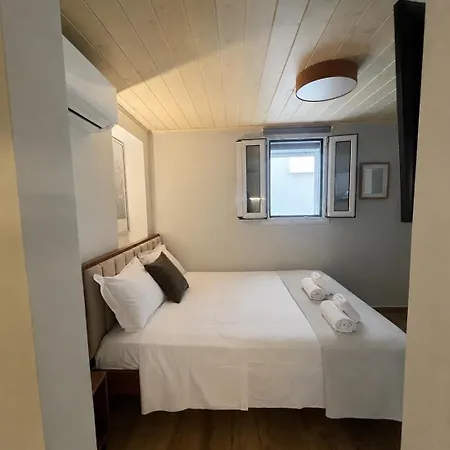 Апартаменты The Staircase Nest *