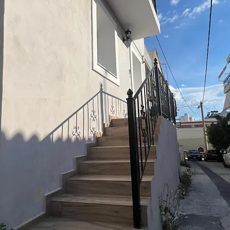 The Staircase Nest Патра